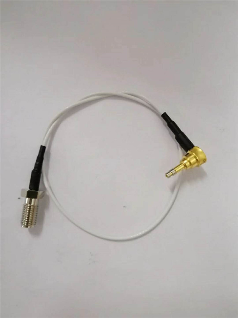 微波连接器25G通信电源信号中的RF同轴电缆