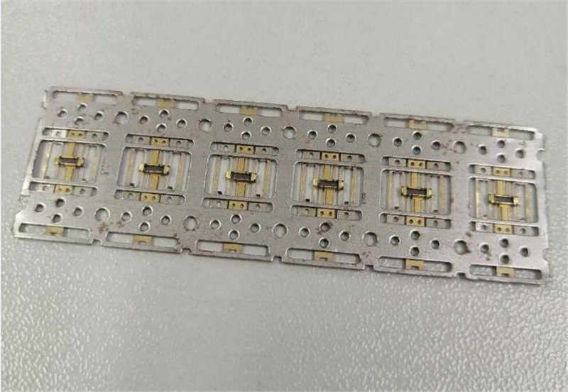 五金精密冲压成型的LED发光灯芯SMT成型超薄注塑件